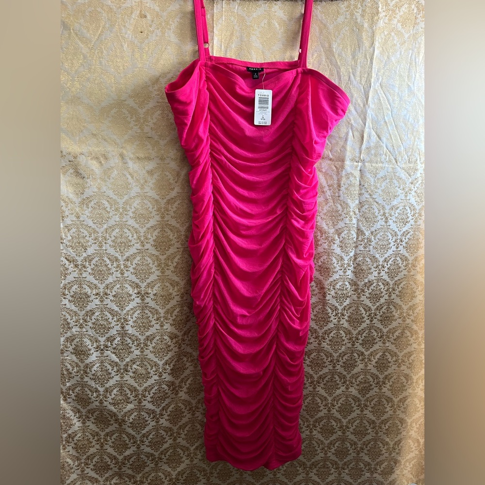 NWT Torrid Retro Chic Bright Pink Ruched Midi Dress